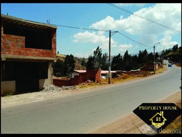 CASA EN VENTA DE 2 PISOS EN APV. TICAPATA — foto 2