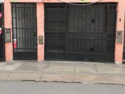 ALQUILER DE LOCAL COMERCIAL 2 PISOS