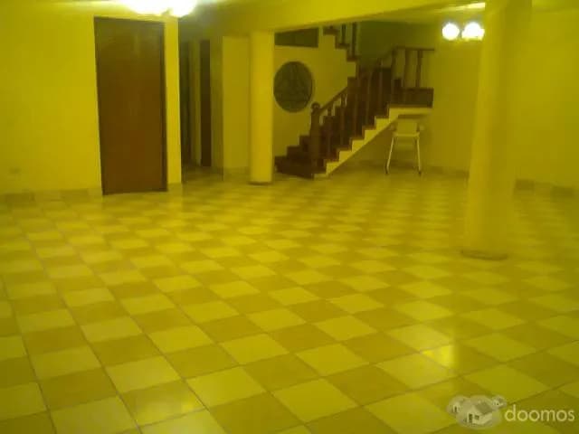 OCASION VENTA DE CASA - FRENTE A PARQUE — foto 7