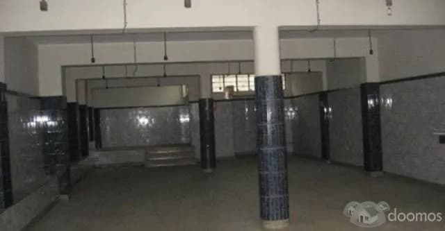 ALQUILER LOCAL COMERCIAL 140 M2 EN AVENIDA — foto 1