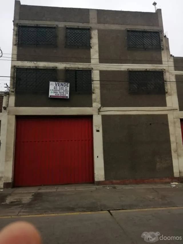SAN LUIS VENDO EDIFICIO 3 PISOS 150 M2 YERBATEROS, LIMA — foto 1