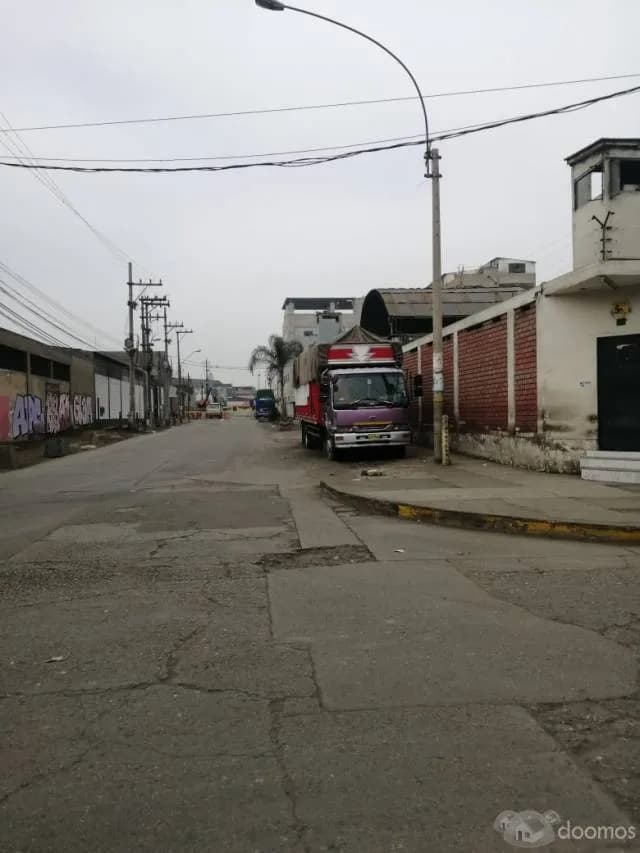 SAN LUIS VENDO EDIFICIO 3 PISOS 150 M2 YERBATEROS, LIMA — foto 5