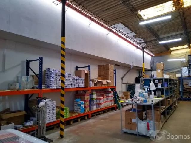 ALMACEN A 3 CUADRAS DE PLAZA SAN MIGUEL — foto 3