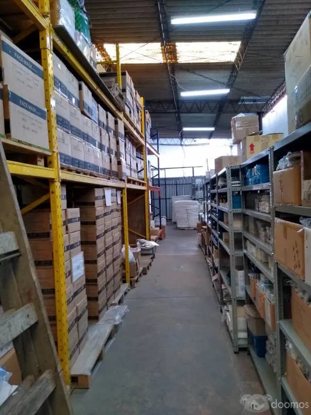 ALMACEN A 3 CUADRAS DE PLAZA SAN MIGUEL — foto 7