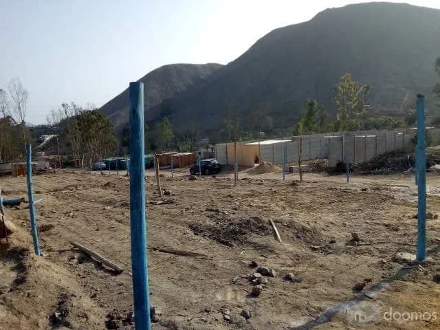 VENTA DE TERRENO PLANO EN AVENIDA — foto 3
