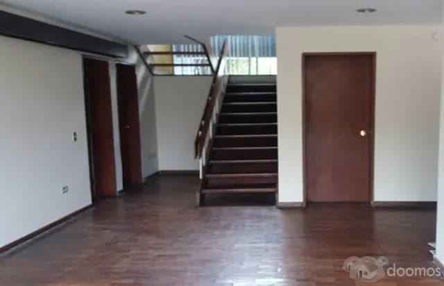 VENTA CASA EN MIRAFLORES — foto 3