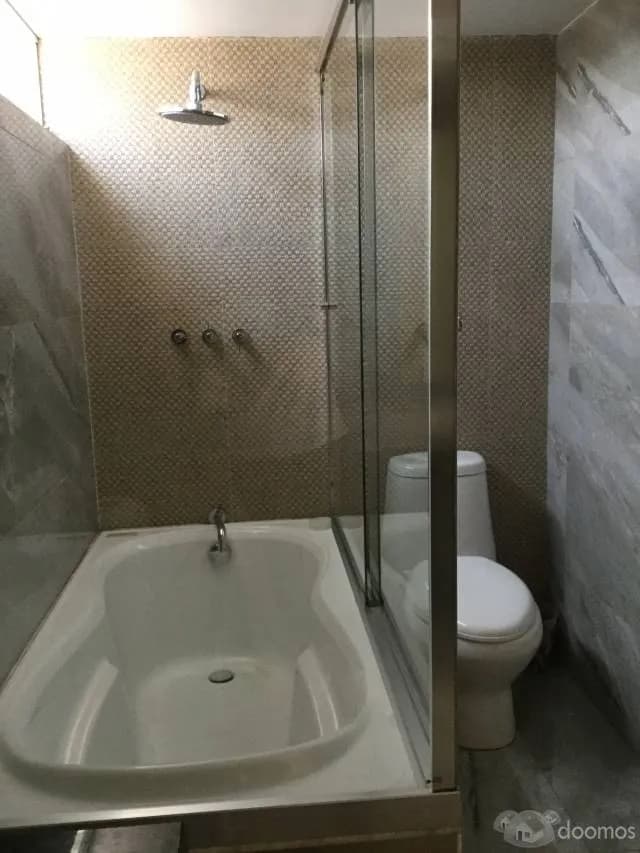 Alquilo Casa de 3 pisos para vivienda y/u oficinas — foto 4