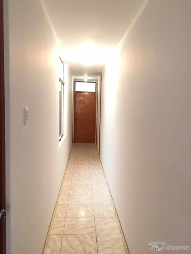 Casa de 2 pisos a 3 cuadras de la Av. Alisos. — foto 6