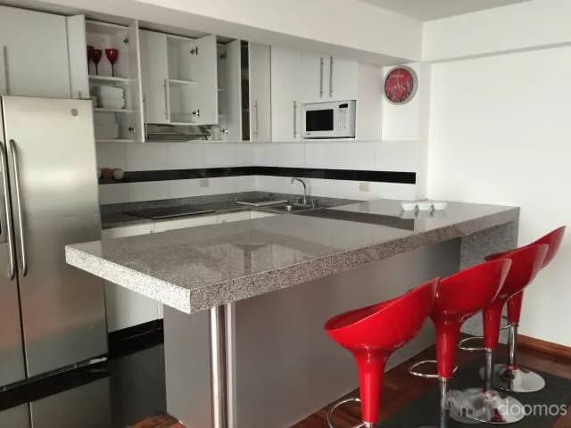 MODERNO DEPARTAMENTO AMOBLADO EN EL CORAZON DE MIRAFLORES — foto 2