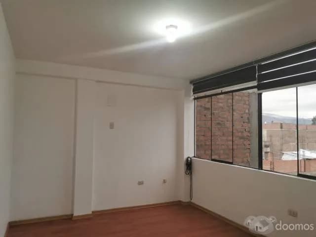 Excelente Departamento Muy Iluminado y Céntrico — foto 2