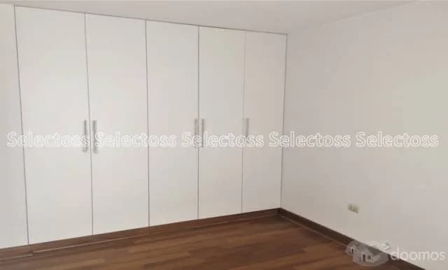 SURCO- VENTA DPTO . ESTRENO FLAT 3 DORM. 3 BAÑOS 2 COCHERAS — foto 8