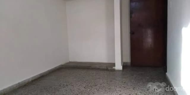 Se alquila amplia casa SÓLO EMPRESAS!!! — foto 7