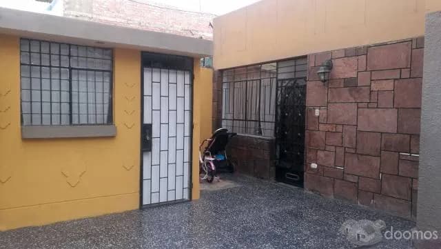 VENTA DE CASA LA PERLA CALLA - URB. SIMA — foto 1