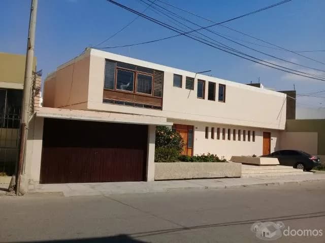 VENTA DE CASA AMPLIA — foto 1