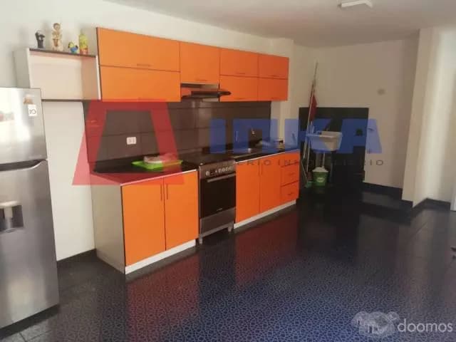 AMPLIA CASA CERCA A LA UNIVERSIDAD SAN MARCOS — foto 1