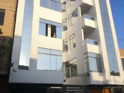 ALQUILER DE DEPARTAMENTOS Y CUARTOS.