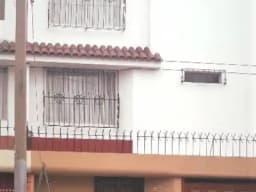 LINDA CASA EN ZONA MUY TRANQUILA Y BONITA DE SAN MIGUEL