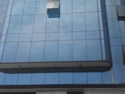 ALQUILO LOCAL COMERCIAL DE 3000M2