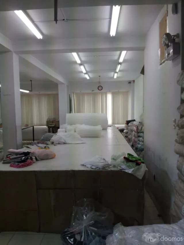 OPORTUNIDAD LOCAL COMERCIAL 4 PISOS — foto 2