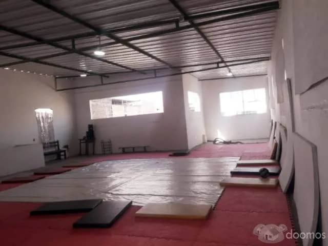 SE ALQUILA LOCAL COMERCIAL — foto 1