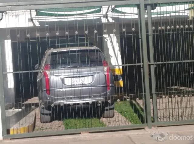 EN VENTA DEPARTAMENTO EN URB. VERSALLES — foto 2