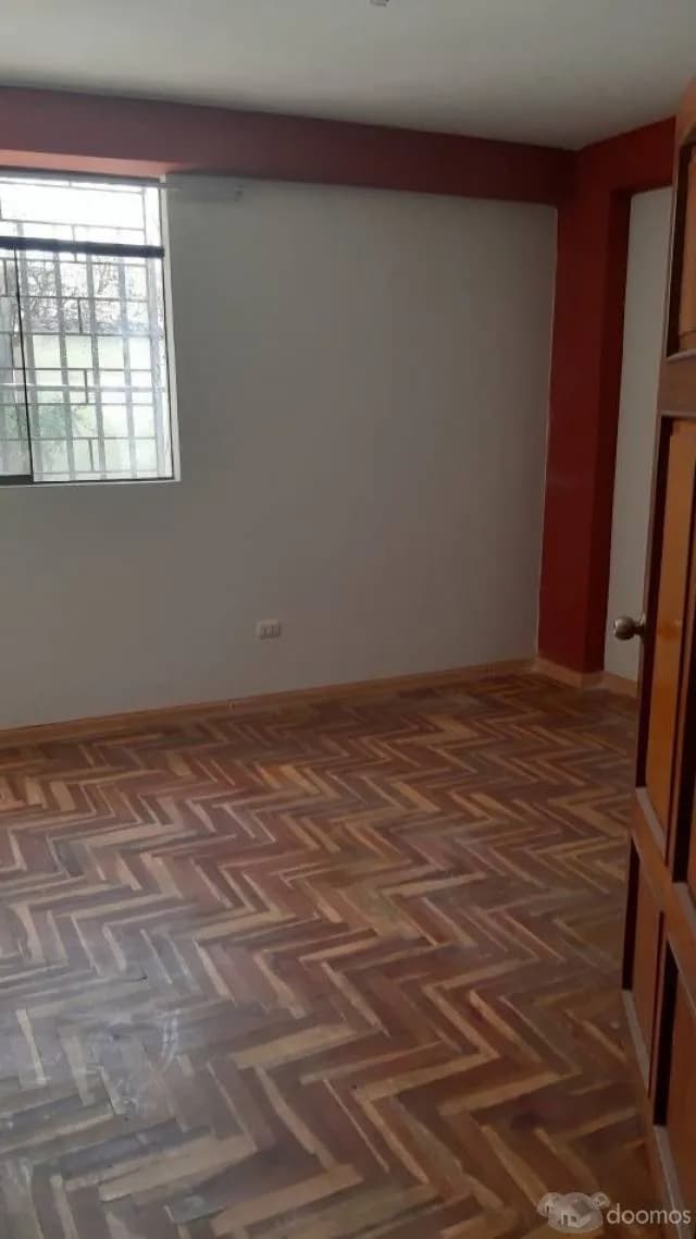 EN VENTA DEPARTAMENTO EN ESQUINA EN URB. HUANCARO — foto 13