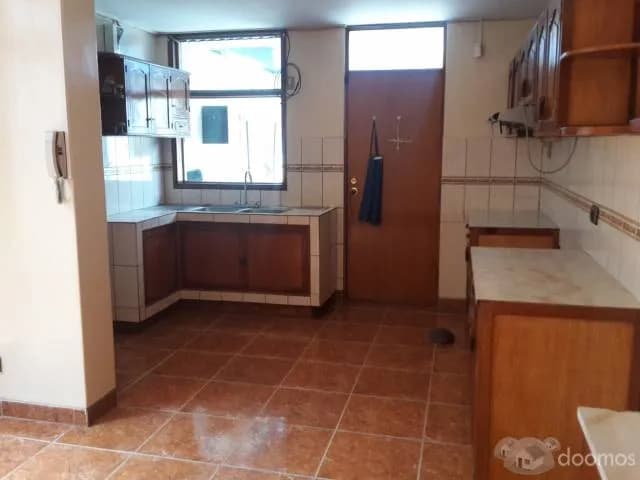 Venta hermosa casa en zona residencial céntrica en la ciudad de Tacna — foto 7