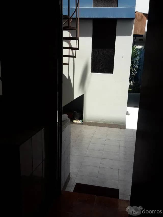 Venta hermosa casa en zona residencial céntrica en la ciudad de Tacna — foto 8
