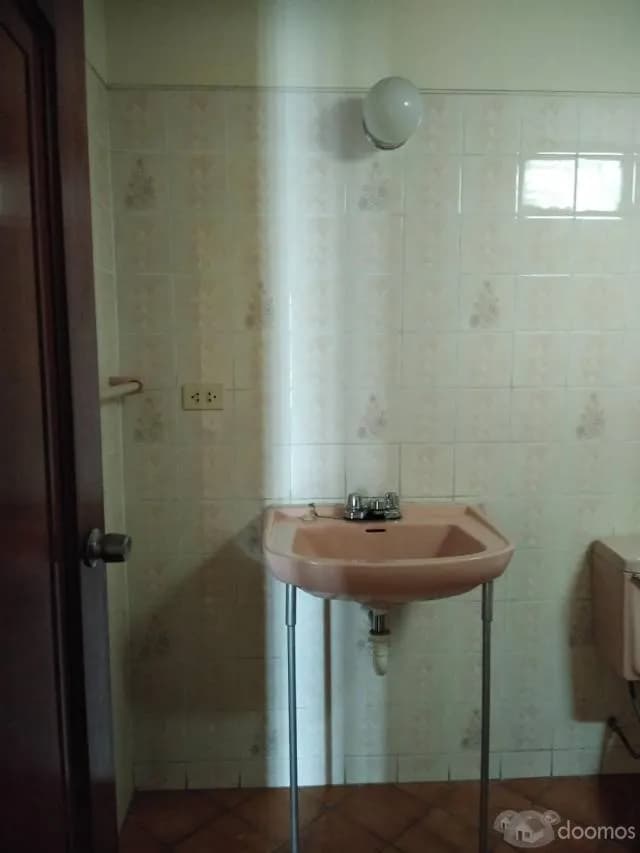 Vendo Edificio con local comercial y oficinas en Jr. independencia cerca Plaza de Armas — foto 11