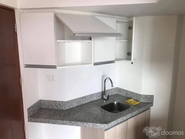 FLAT DE ESTRENO CON BALCÓN Y AMPLIA VISTA — foto 6