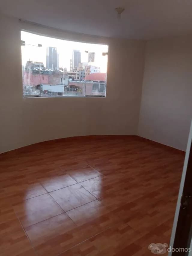 ALQUILO DOS CUARTOS MAS BAño — foto 1
