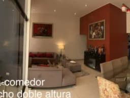 AMPLIO DEPARTAMENTO EN SURCO