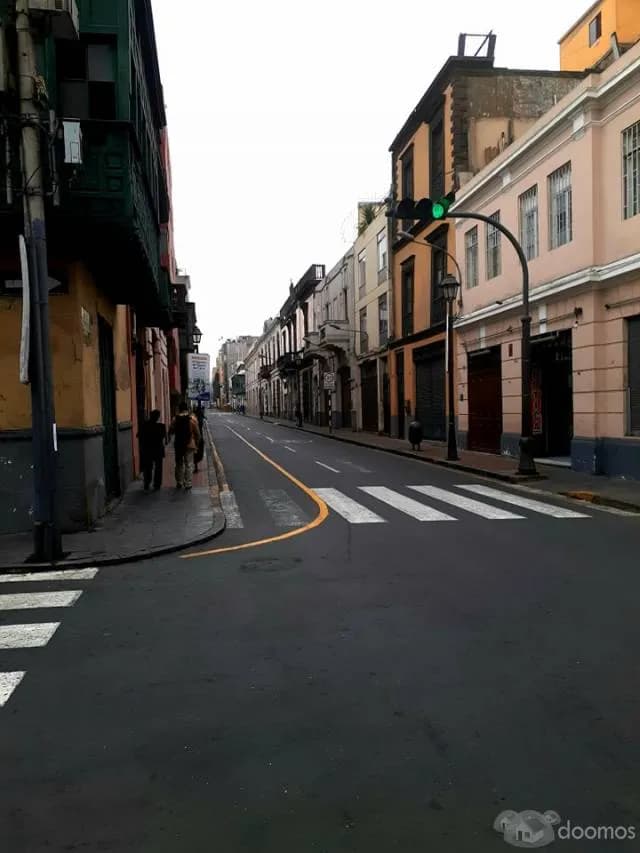 ALQUILO LOCAL EN CENTRO HISTÓRICO DE LIMA — foto 1