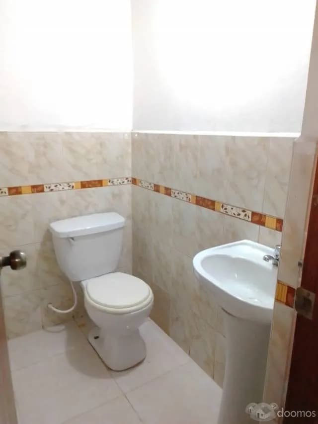Alquilo Local Comercial 2do Piso - Edificio en Centro de Trujillo — foto 7