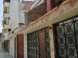 VENDO OCASION CASA 3 PISOS