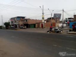 Se vende casa En Chorrillos Av 12 de octubre Las Delicias de Villa
