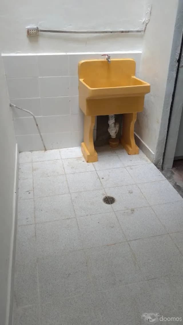 LINDO DPTO.EN ZONA TRANQULA EN BARRANCO — foto 4