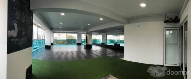 LOCAL COMERCIAL EN EXCLUSIVA ZONA DE LA ENCALADA — foto 4