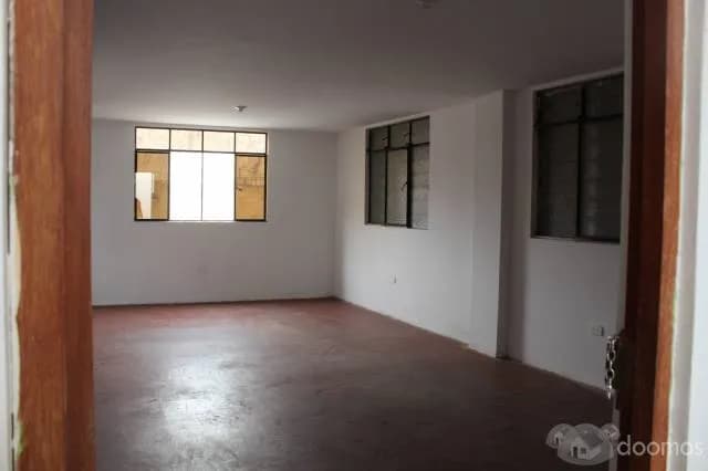 Ocasión Se vende Amplia Casa en excelentes condiciones — foto 1