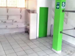 Se aquila local comercial en Surco