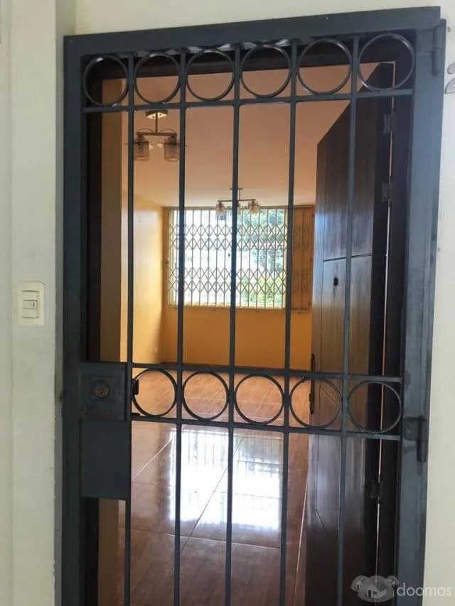 ALQUILO AMPLIO DEPARTAMENTO EN BARRANCO — foto 1