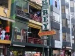 SE ALQUILA LOCAL COMERCIAL EN EL REY DE GAMARRA