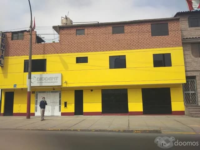 ALQUILER DE LOCAL COMERCIAL — foto 1