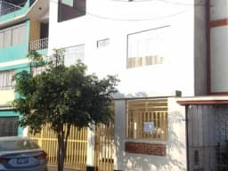 VENDO CASA DE 2 PISOS JR CURACA – ZARATE - SJL