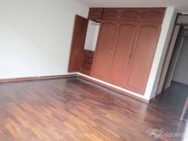Alquilo amplio departamento — foto 4