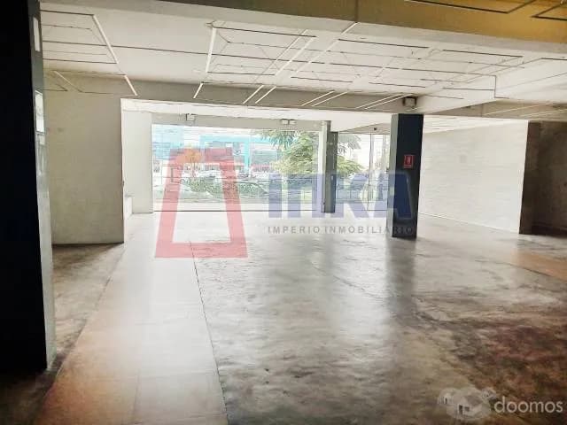 LOCALES COMERCIALES EN ALQUILER EN LA MOLINA — foto 2