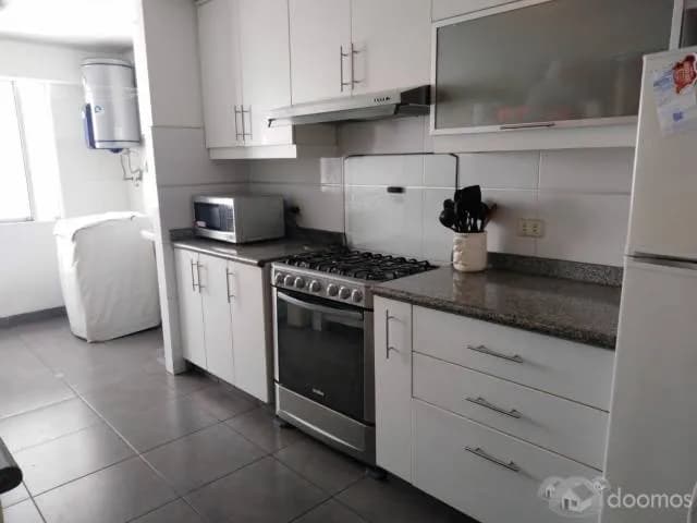 LINDO DEPTO VISTA CALLE URB. TAMBO DE MONTERRICO — foto 4