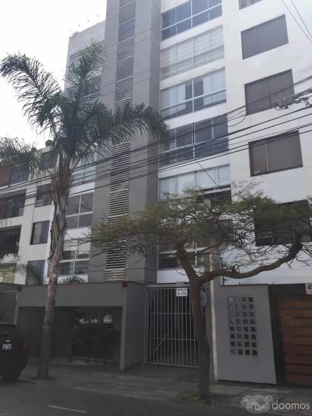ALQUILER DE DEPARTAMENTO EN MIRAFLORES, CERCA AL MALECON — foto 1