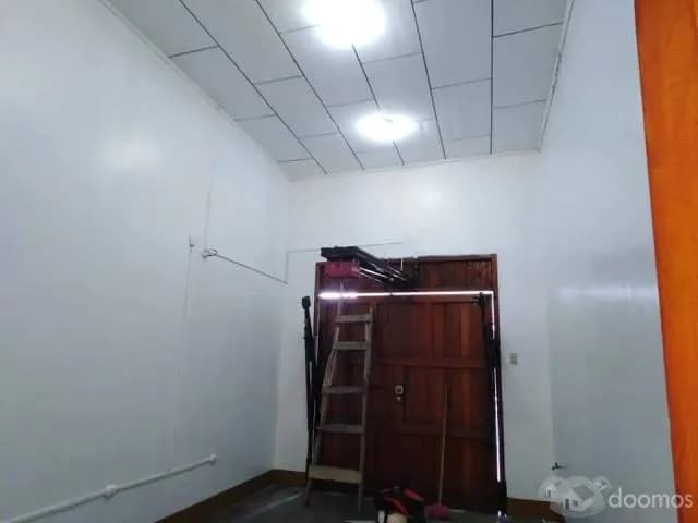 Alquilo casa céntrica con cochera S/.2,500 ,4 dormitorios — foto 1