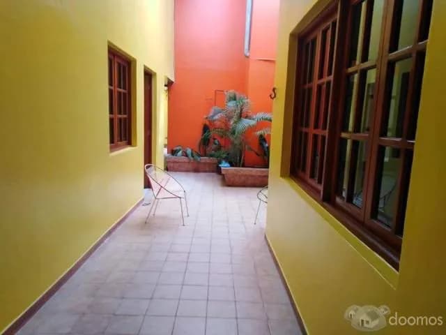 Alquilo casa céntrica con cochera S/.2,500 ,4 dormitorios — foto 7